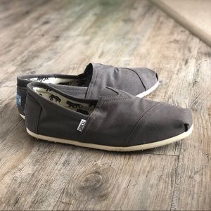 New TOMS Classic Corry men’s shoes. Grey/11.5